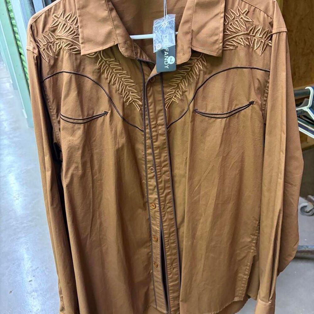 Unbranded Men's Brown and Tan Shirt